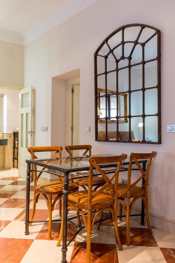 Quevedo Suite Sevilha Exterior foto