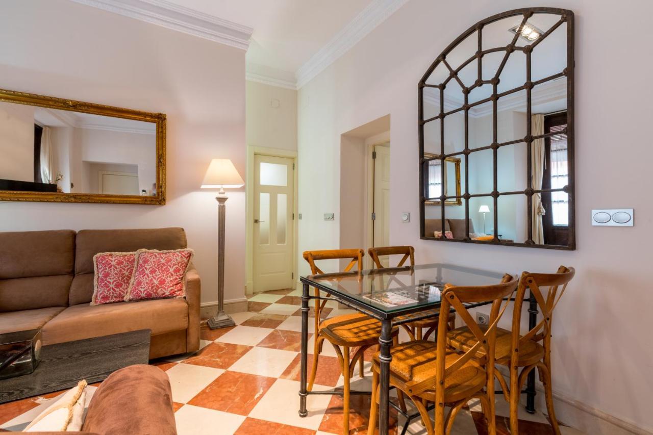 Quevedo Suite Sevilha Exterior foto