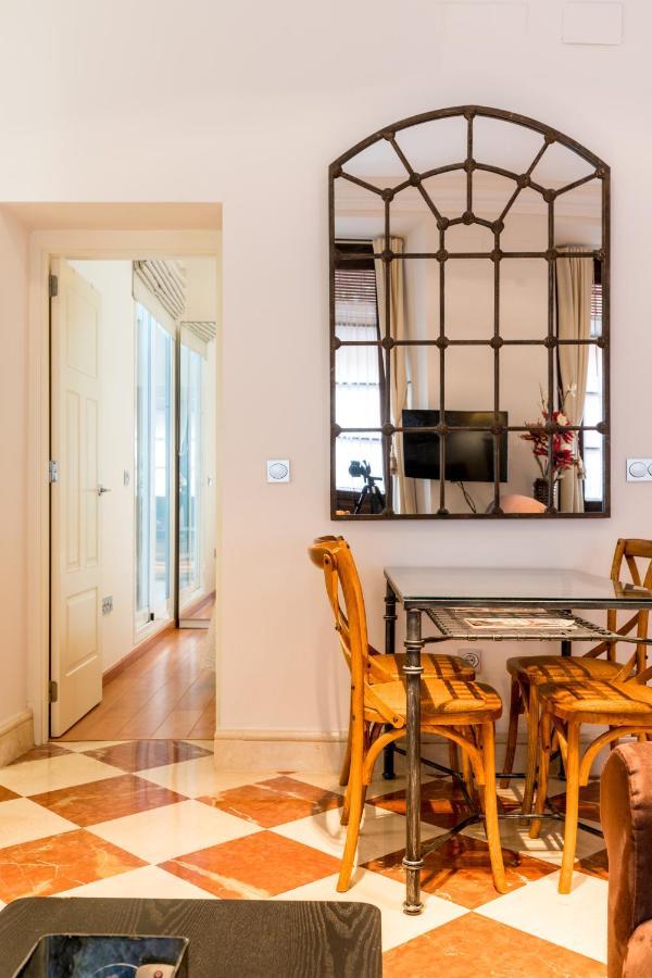 Quevedo Suite Sevilha Exterior foto