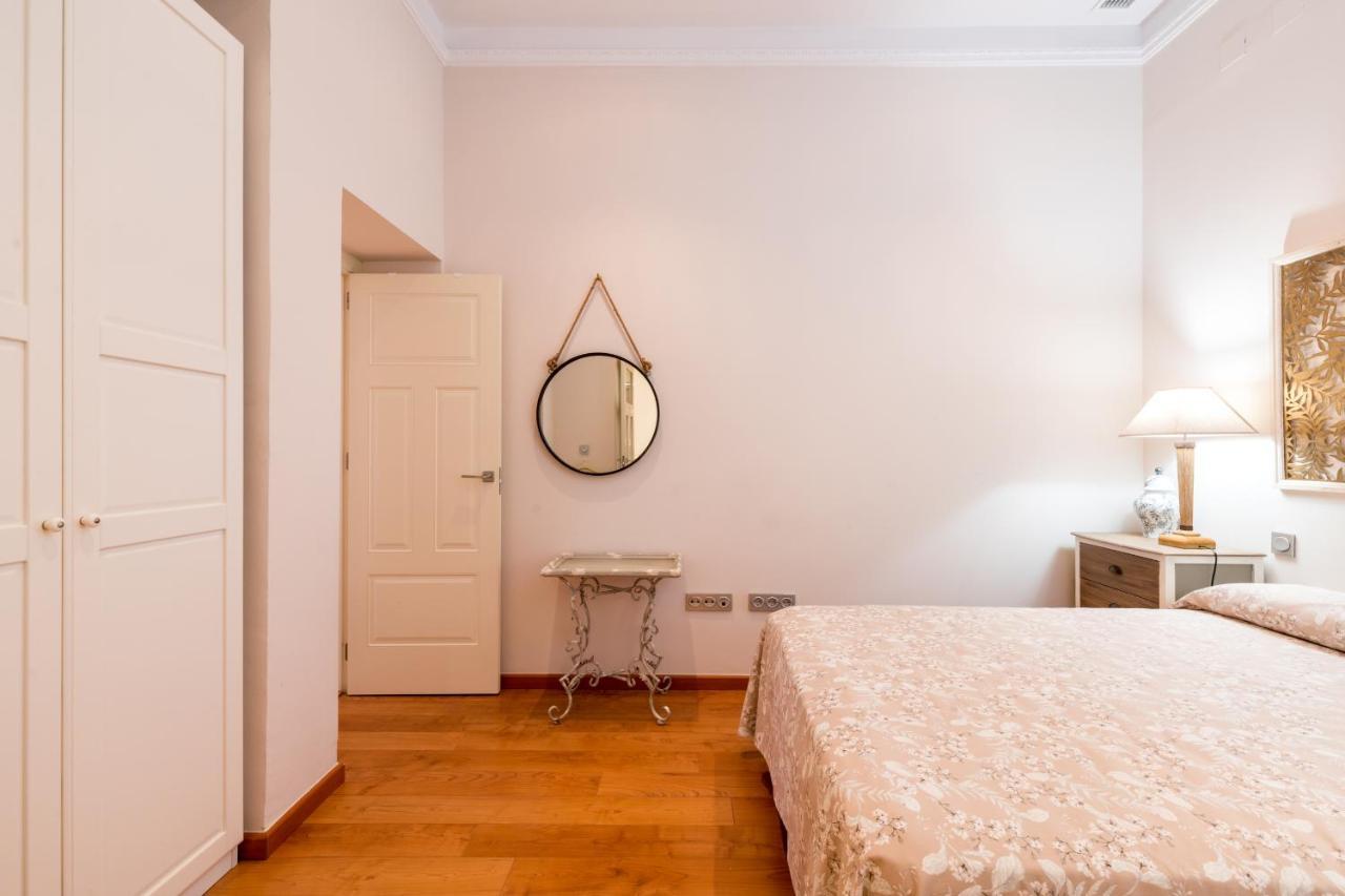 Quevedo Suite Sevilha Exterior foto