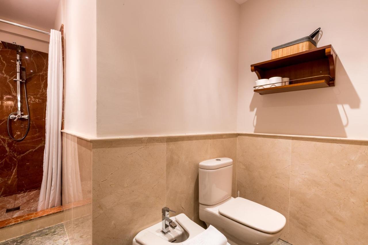 Quevedo Suite Sevilha Exterior foto